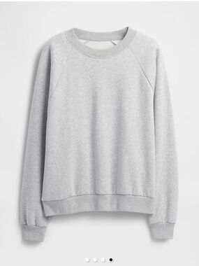 NWT GAP VintageSoft Raglan Sweatshirt. Heather Gray. Small.